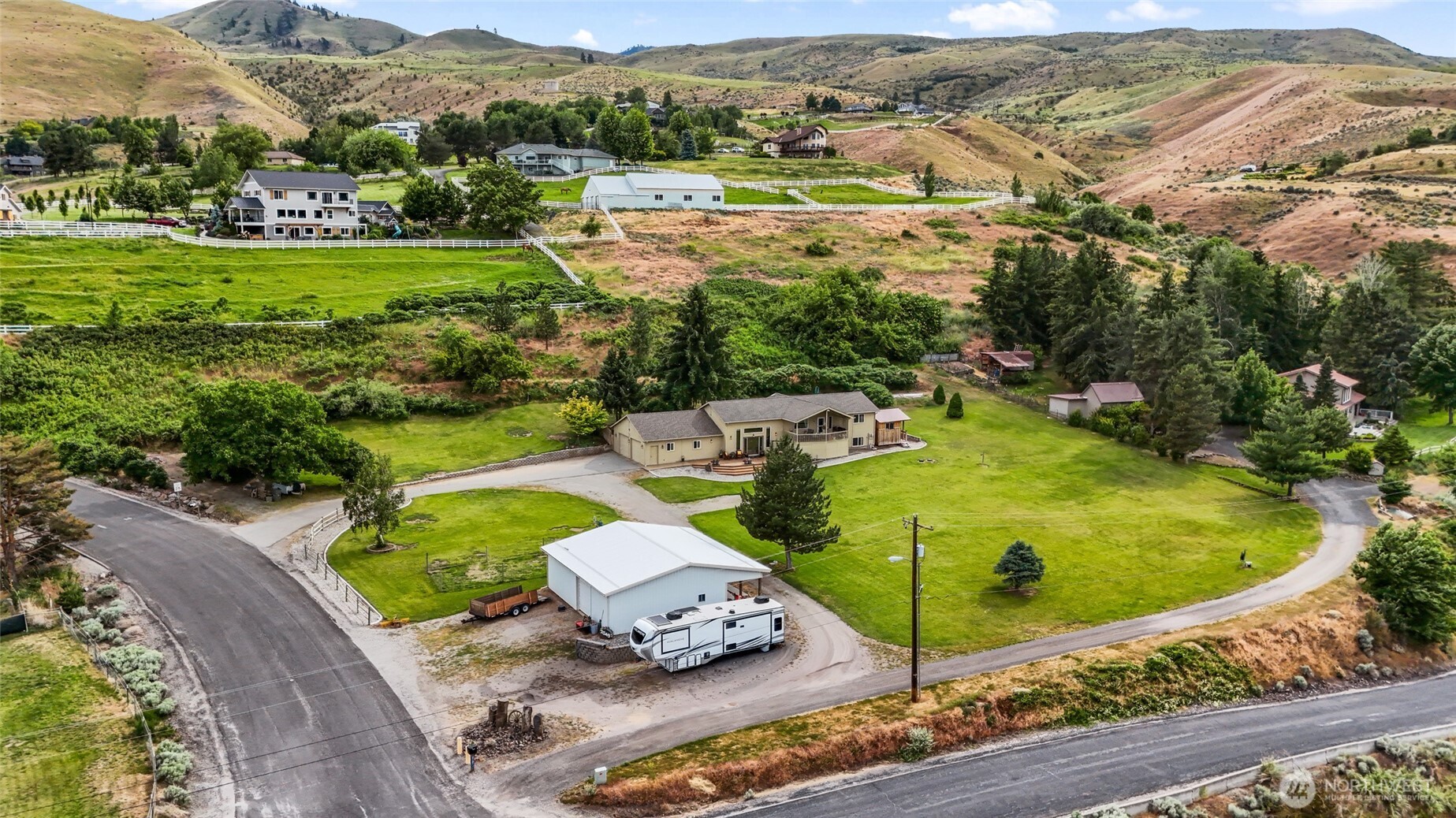 2049 Sleepy Hollow Road Wenatchee, WA 98801 - Photo 37 of 38