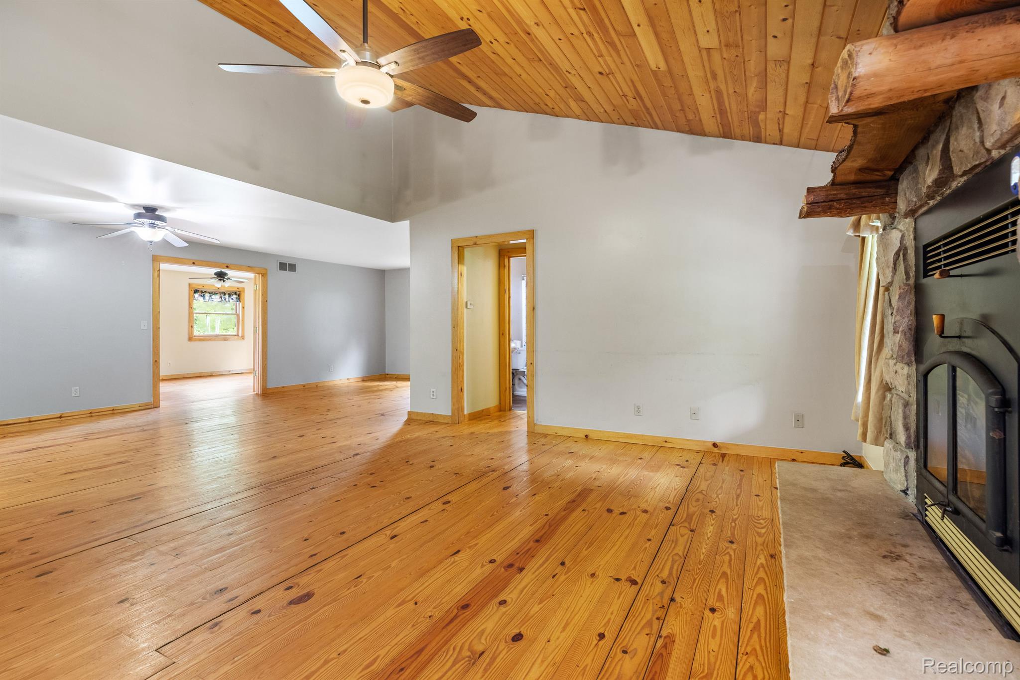 9467 Beecher Road Flushing, MI 48433 - Photo 27 of 39 Gallery Image 27