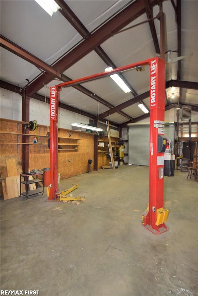 5843 Pointe Tremble Road Algonac, MI 48001 - Photo 23 of 84 50040266-22.JPG