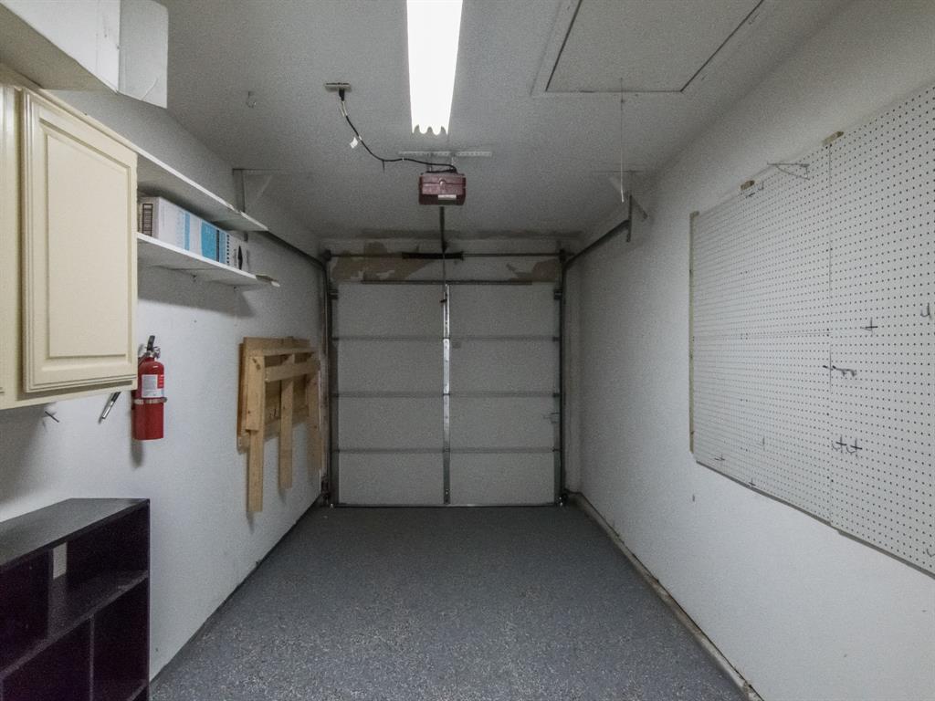 3142 Royal Gable Drive Dallas, TX 75229 - Photo 3 of 36