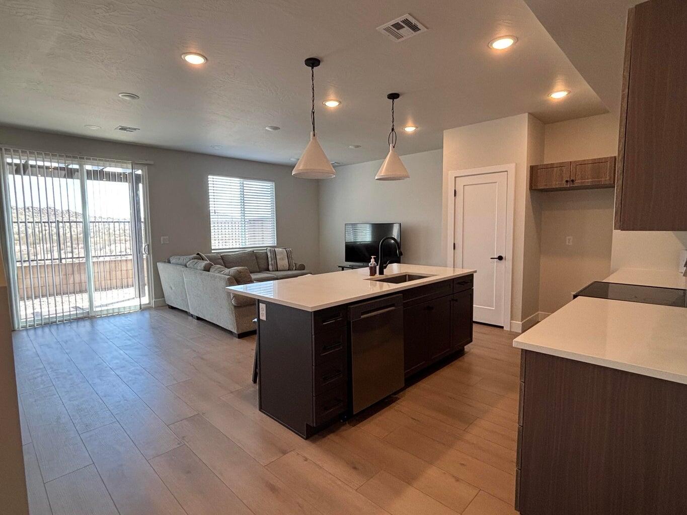 3898 East Fossil Way Washington, UT 84780 - Photo 8 of 31 Living Room