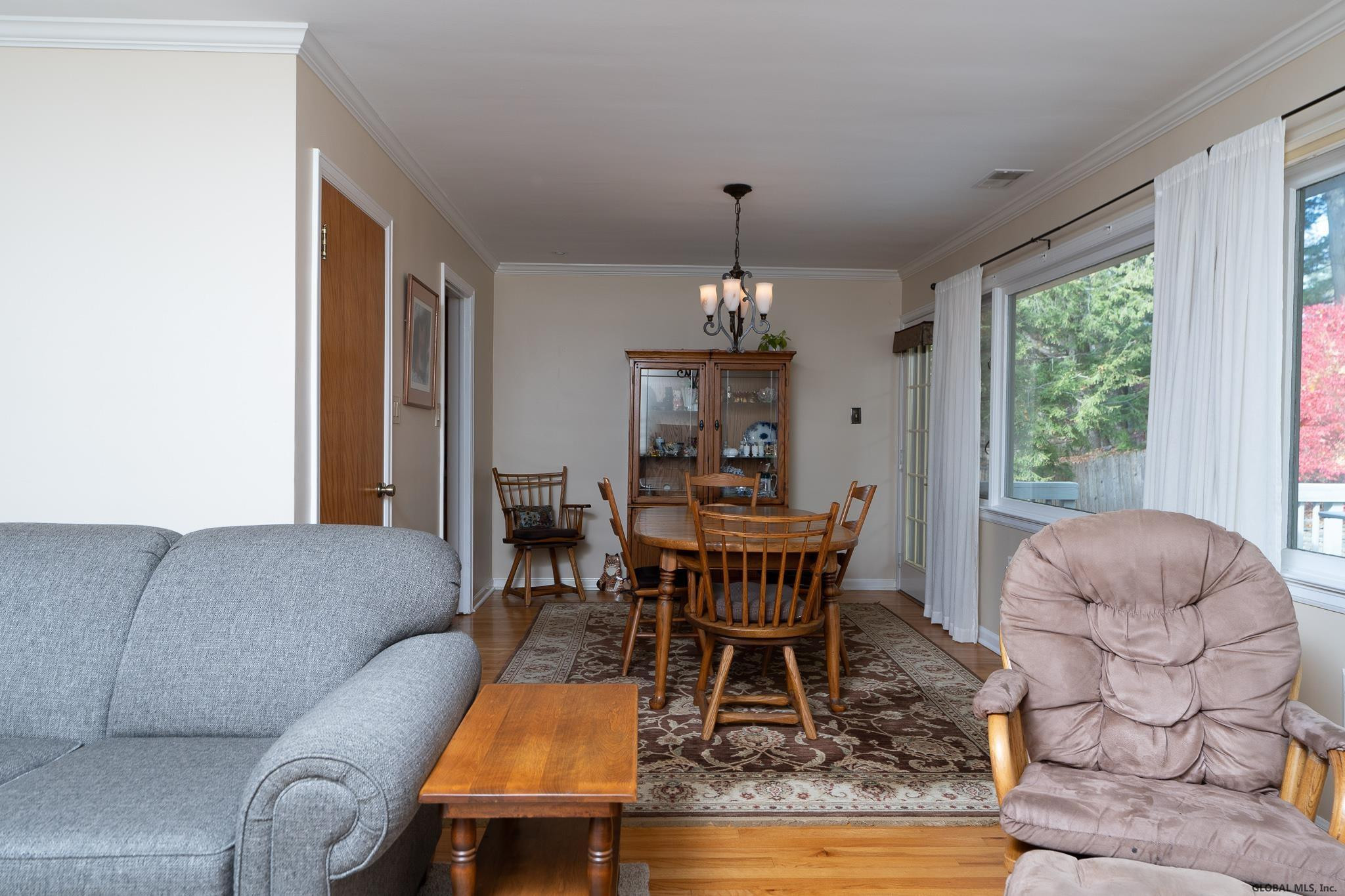 160 Winne Road Bethlehem, NY 12054 - Photo 7 of 33 Photo 7