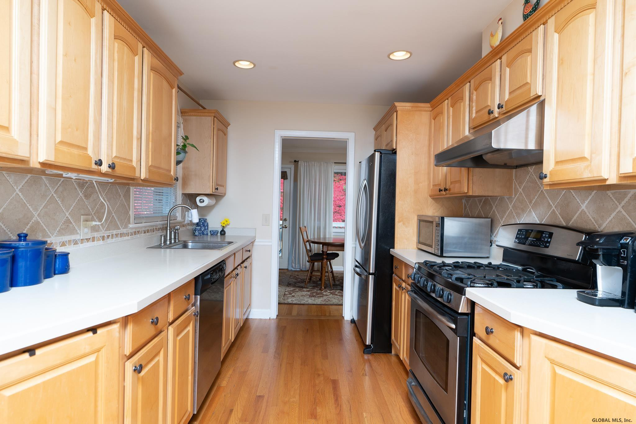 160 Winne Road Bethlehem, NY 12054 - Photo 9 of 33 Photo 9