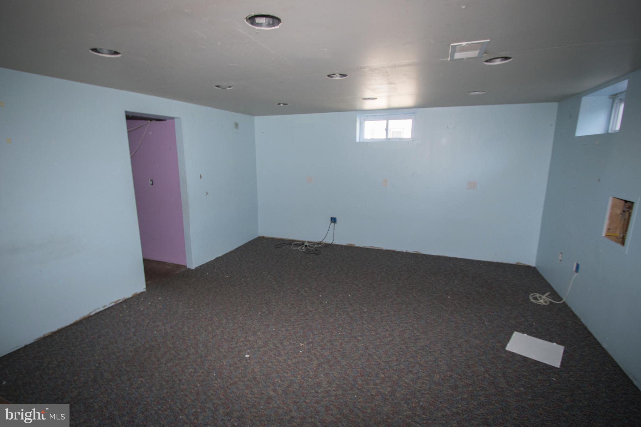 3900 Brookhill Road Baltimore, MD 21215 - Photo 5 of 9 Interior (General)
