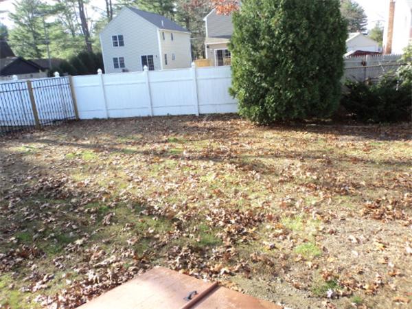 7 Indian Point Road Webster, MA 01570 - Photo 2 of 14