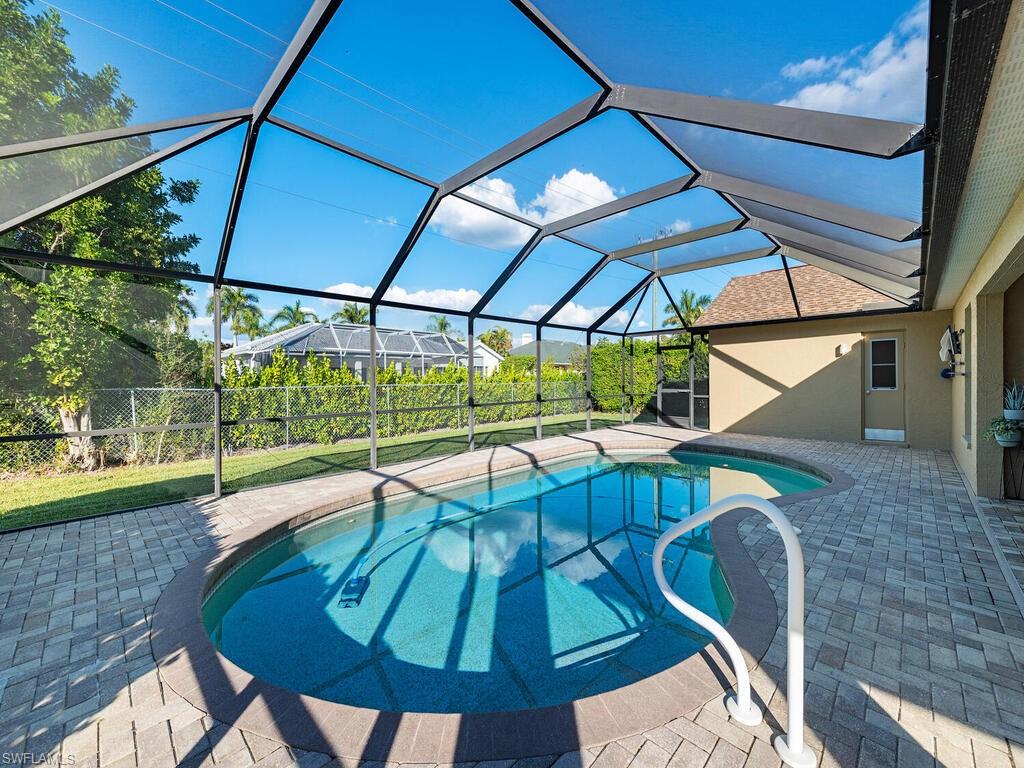 579 Raven Way Naples, FL 34110 - Photo 16 of 20 Gallery Image 16