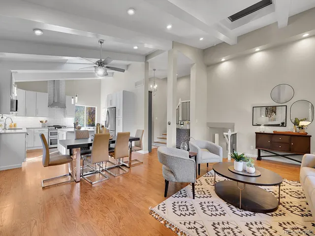 $909,900 | 3953 East Costilla Avenue, Centennial, CO 80122