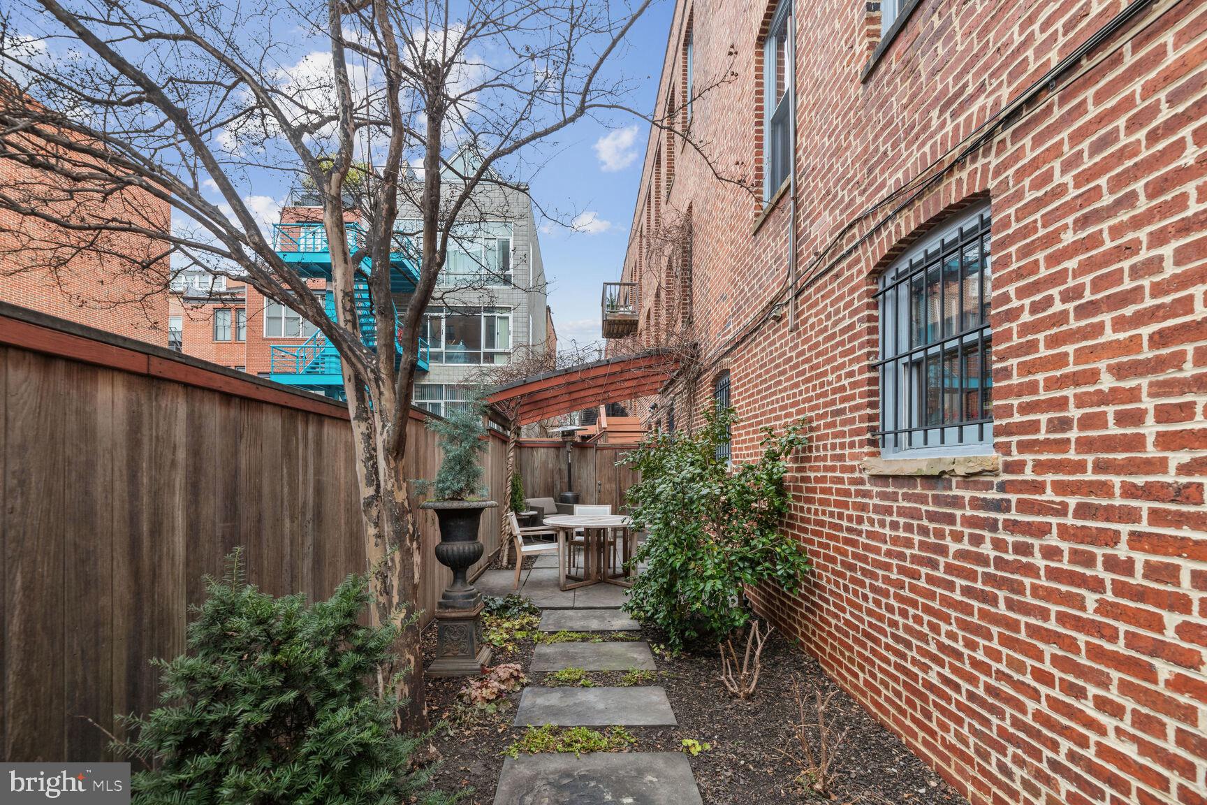 436 M Street Northwest, Unit 5 Washington, DC 20001 - Photo 22 of 30 Private Expansive Patio