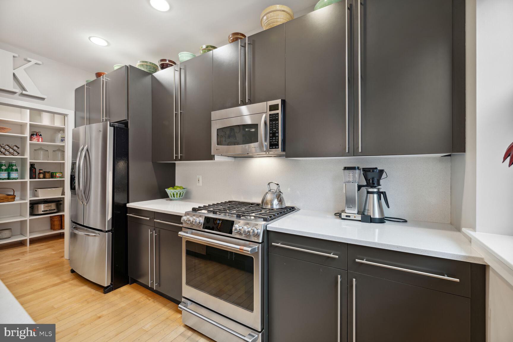 436 M Street Northwest, Unit 5 Washington, DC 20001 - Photo 5 of 30