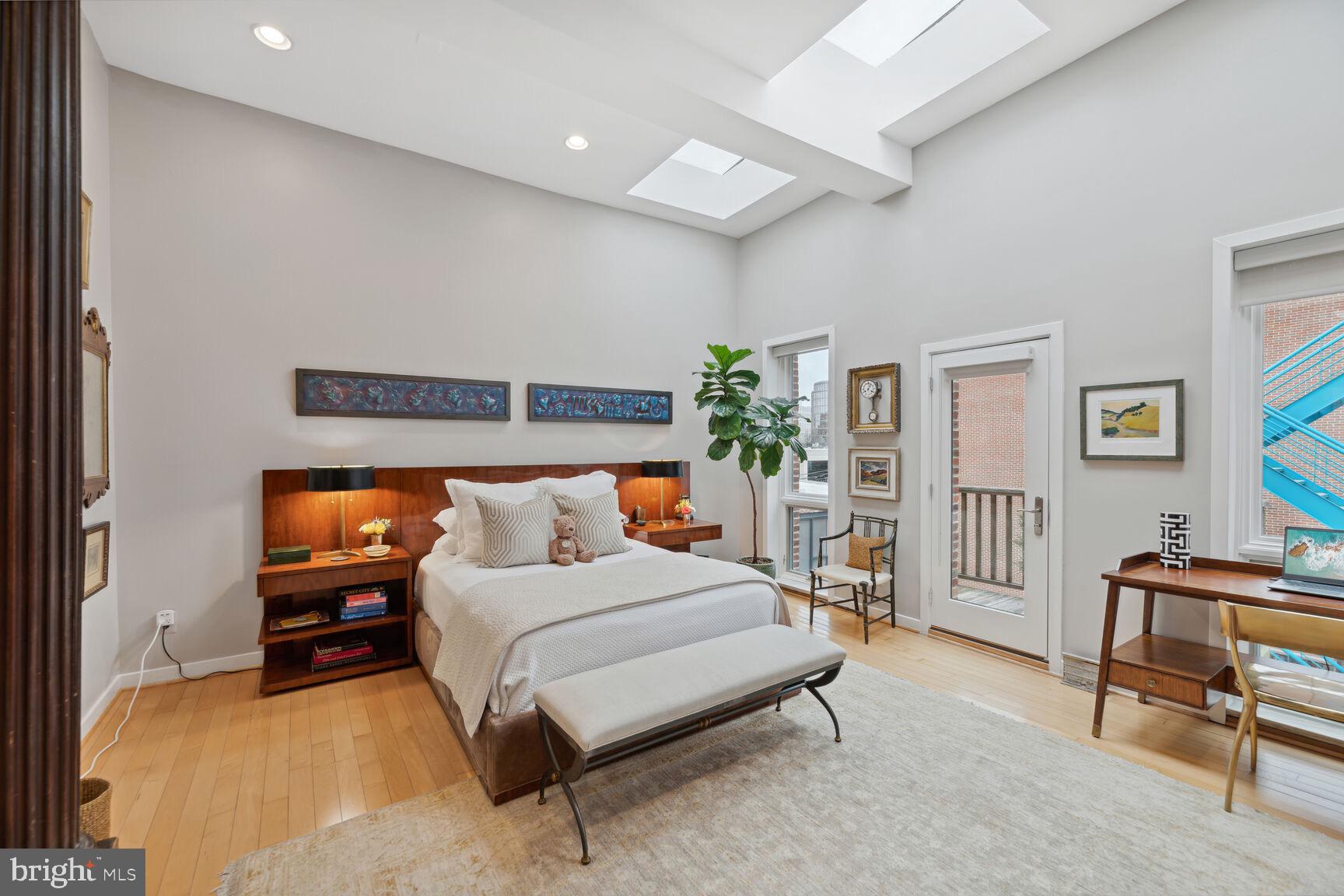 436 M Street Northwest, Unit 5 Washington, DC 20001 - Photo 8 of 30 Primary Bedroom with Balcony Access