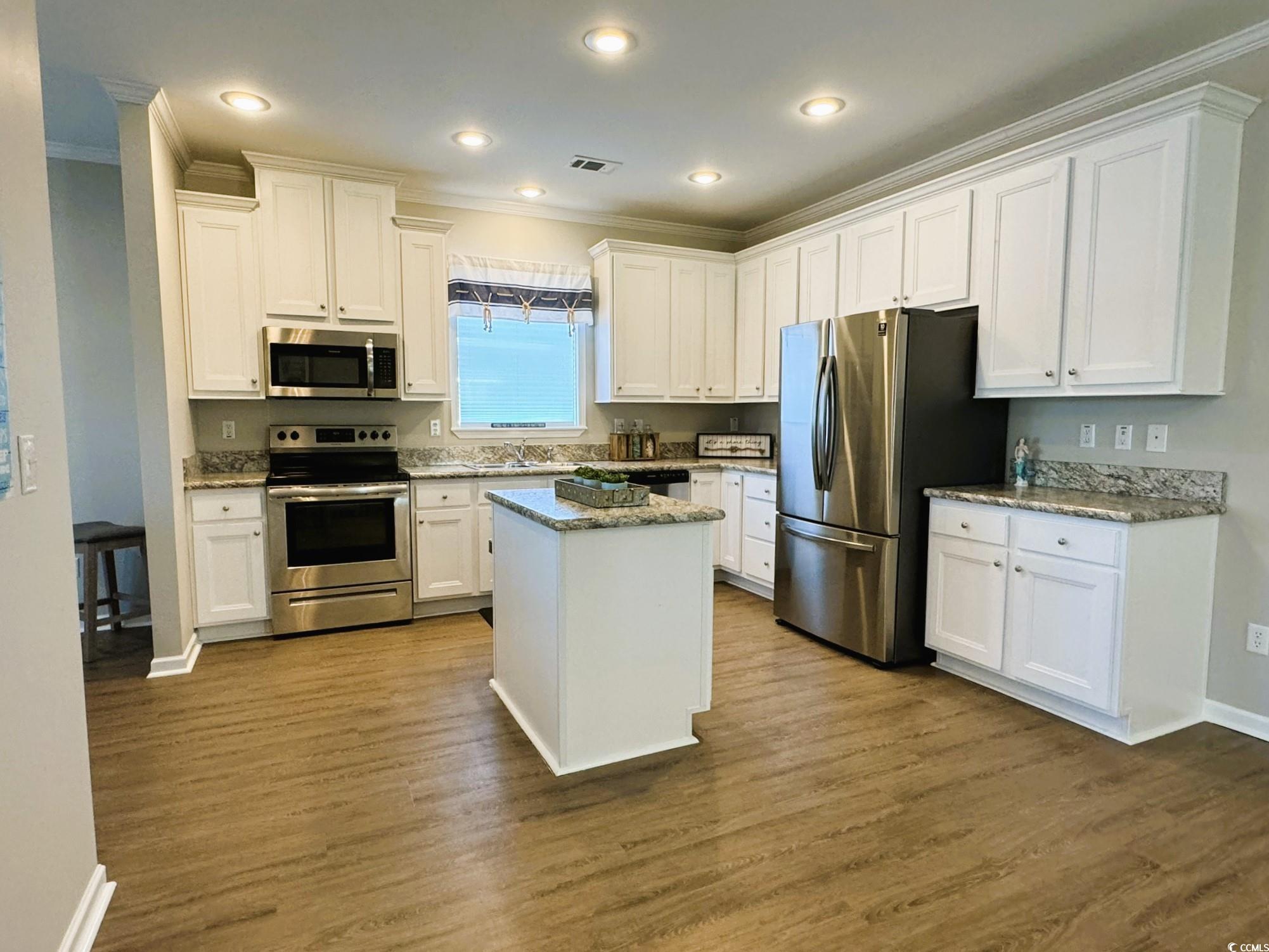1964 Rhea Drive Surfside Beach, SC 29575 - Photo 3 of 39 Gallery Image 3