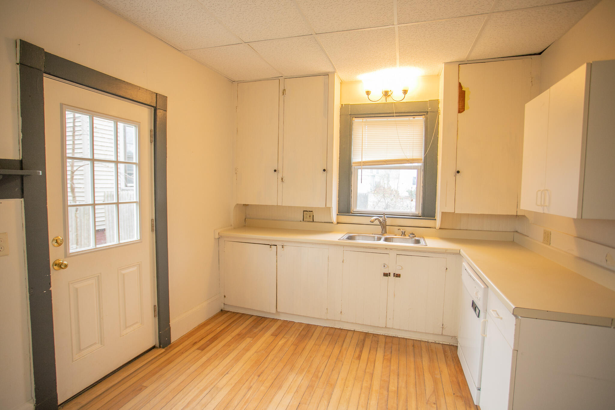 8-10 Linden Street Bangor, ME 04401 - Photo 14 of 80 IMG_0273