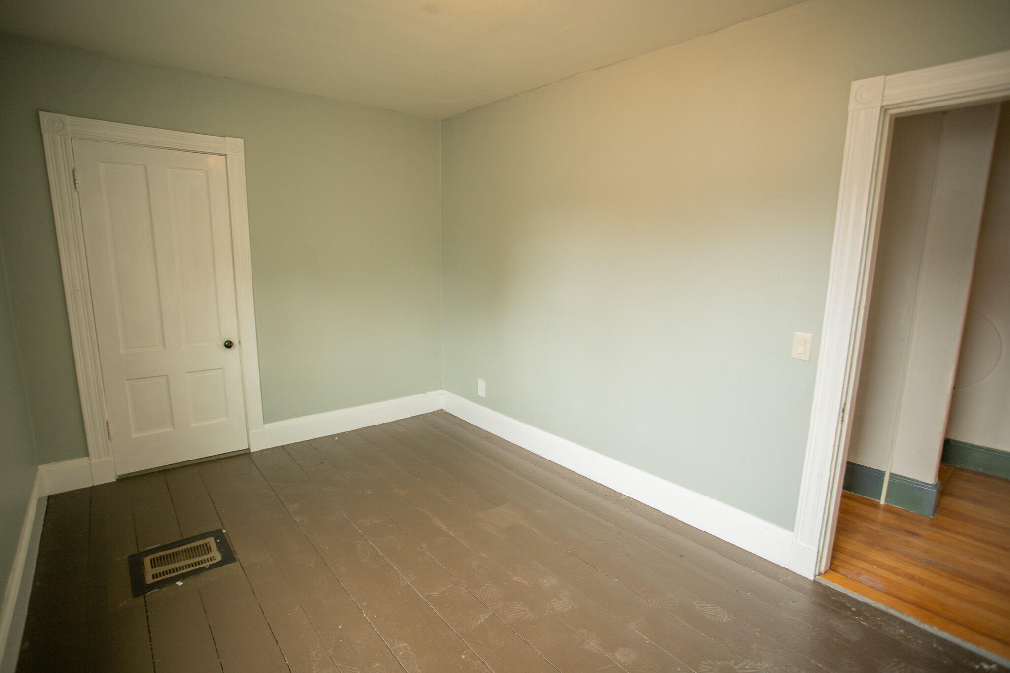 8-10 Linden Street Bangor, ME 04401 - Photo 27 of 80 IMG_0289