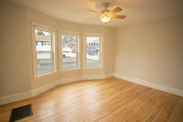 $350,000 | 8-10 Linden Street, Bangor, ME 04401