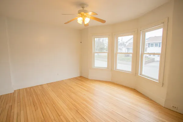 $350,000 | 8-10 Linden Street, Bangor, ME 04401