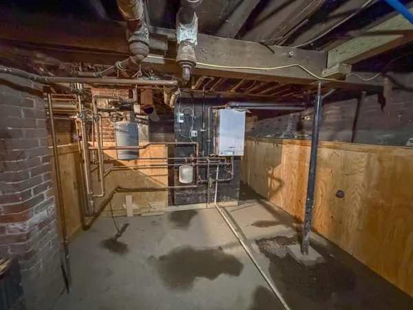 $350,000 | 8-10 Linden Street, Bangor, ME 04401