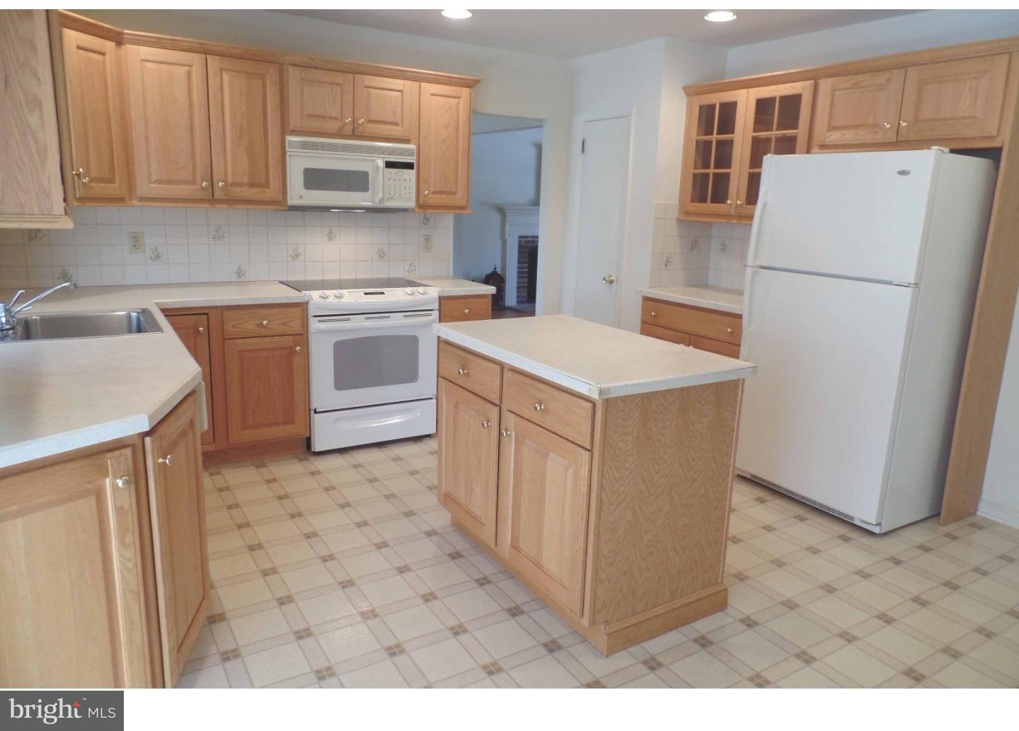 3254 Afton Road Dresher, PA 19025 - Photo 6 of 25 Gallery Image 6