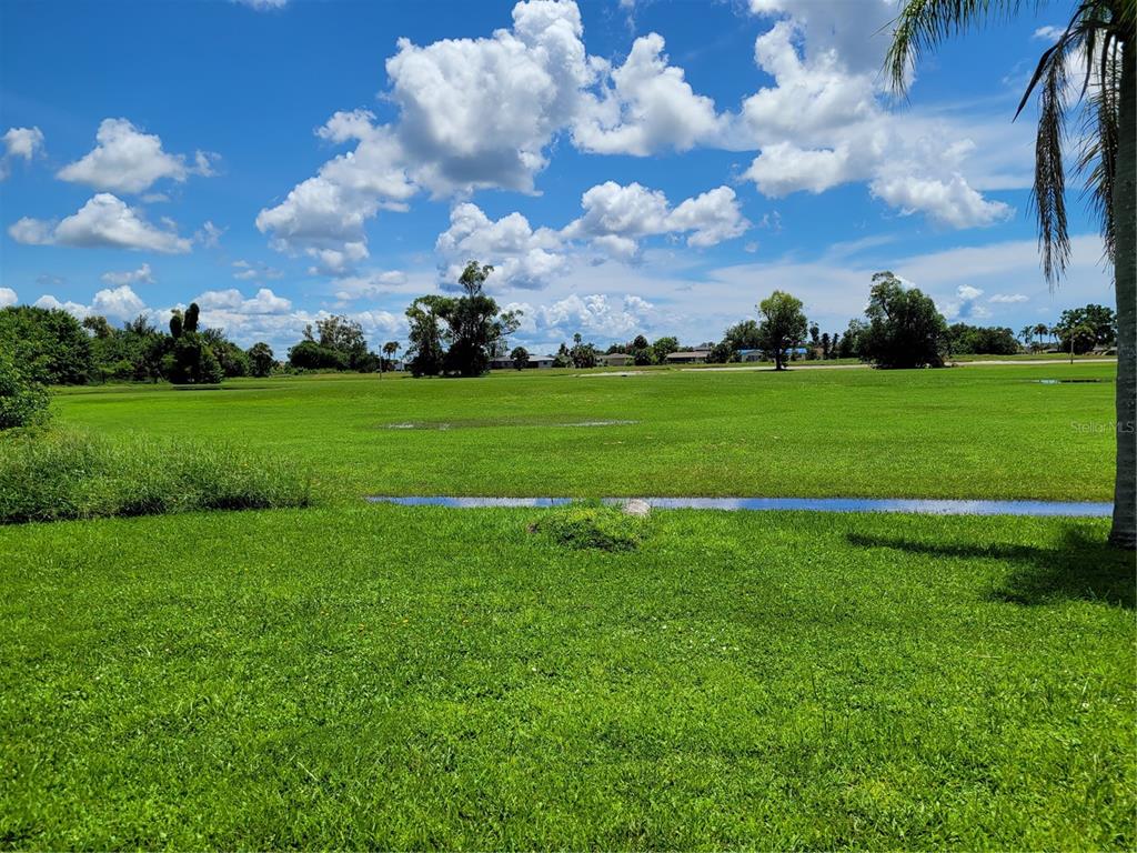 18 Golfview Court Rotonda West, FL 33947 - Photo 26 of 27
