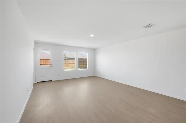 $1,950 | 1625 Elliott Road, Howe, TX 75459