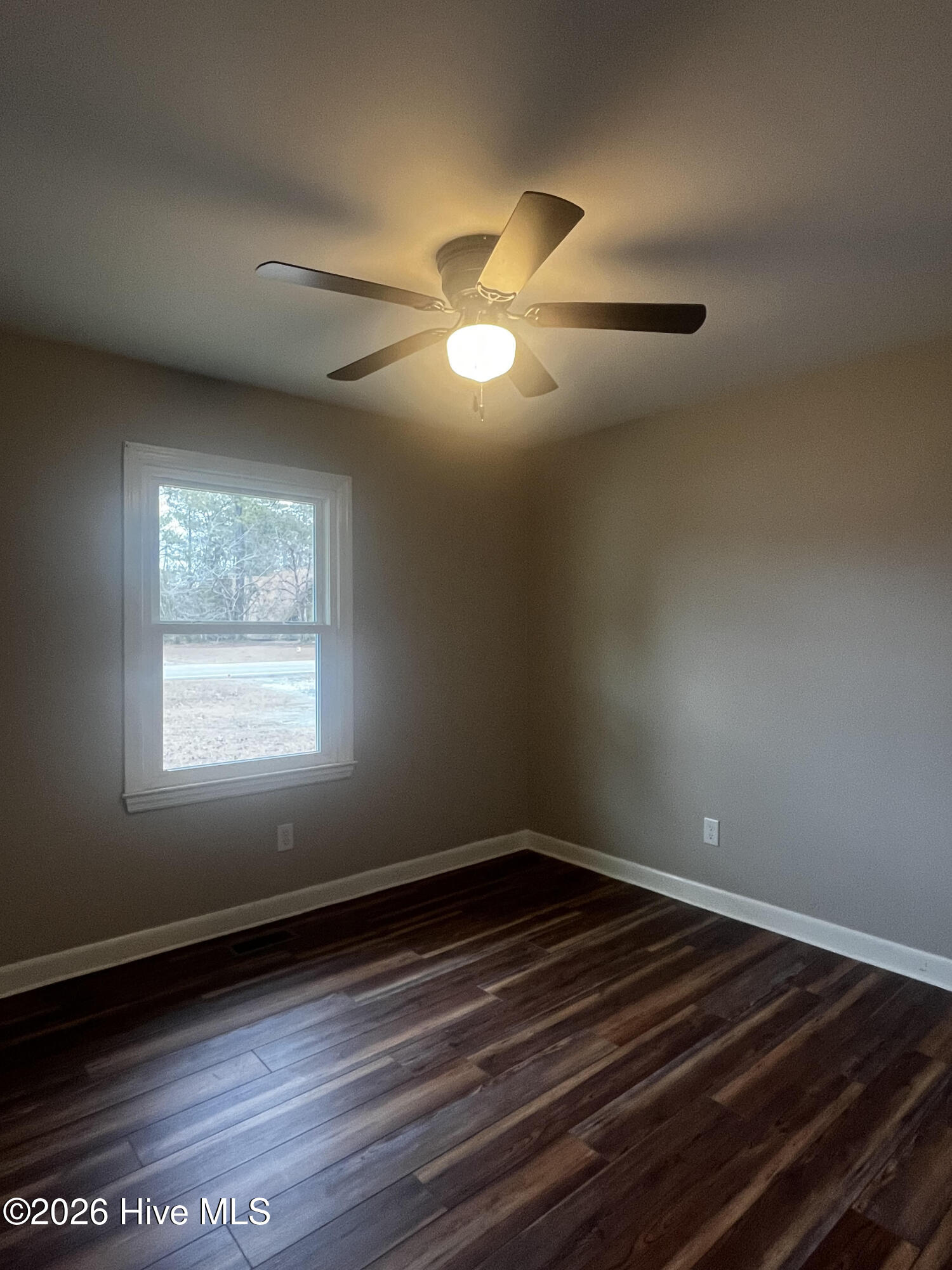 1046 Broad Creek Road New Bern, NC 28560 - Photo 8 of 9 Bedroom 2