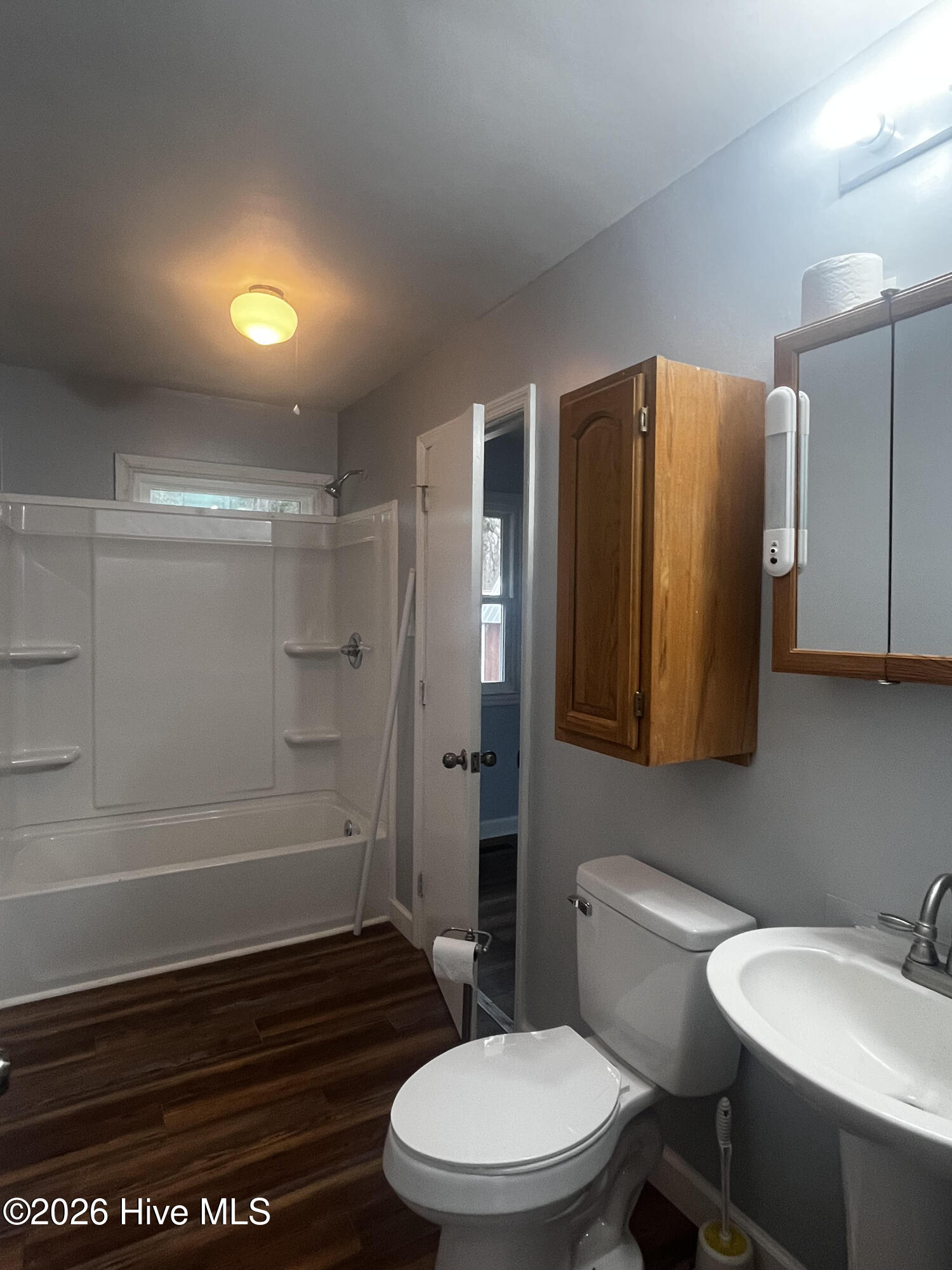 1046 Broad Creek Road New Bern, NC 28560 - Photo 9 of 9 Bathroom