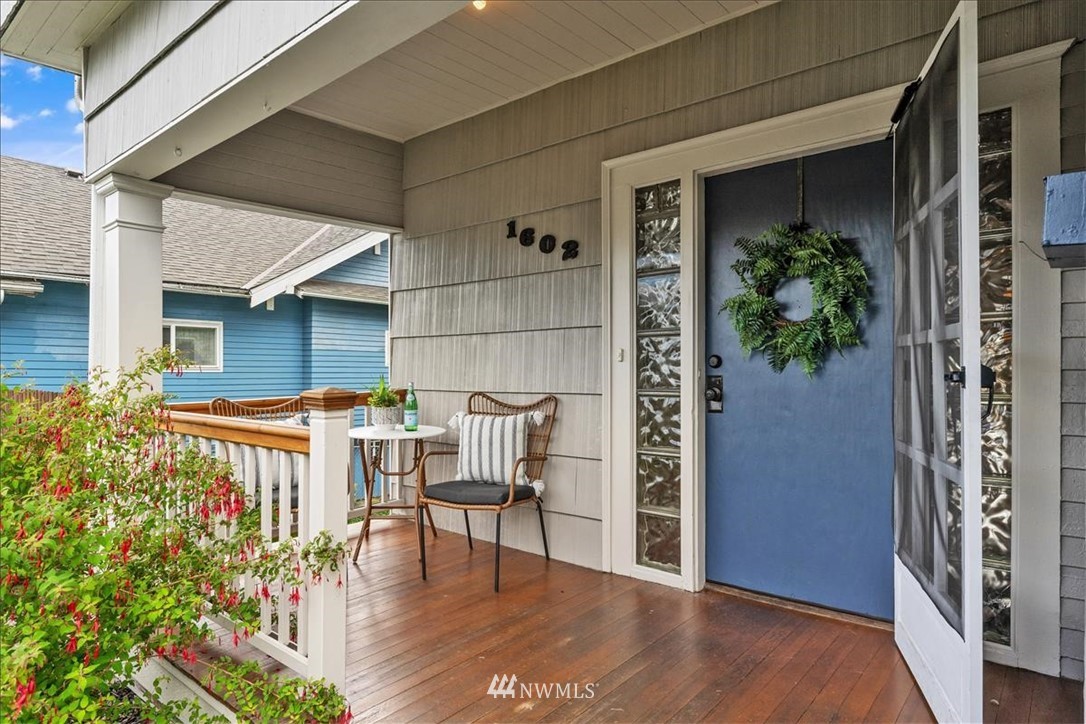 1602 Rockefeller Avenue Everett, WA 98201 - Photo 3 of 37