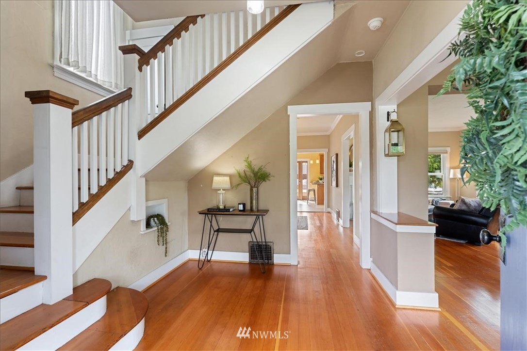 1602 Rockefeller Avenue Everett, WA 98201 - Photo 4 of 37