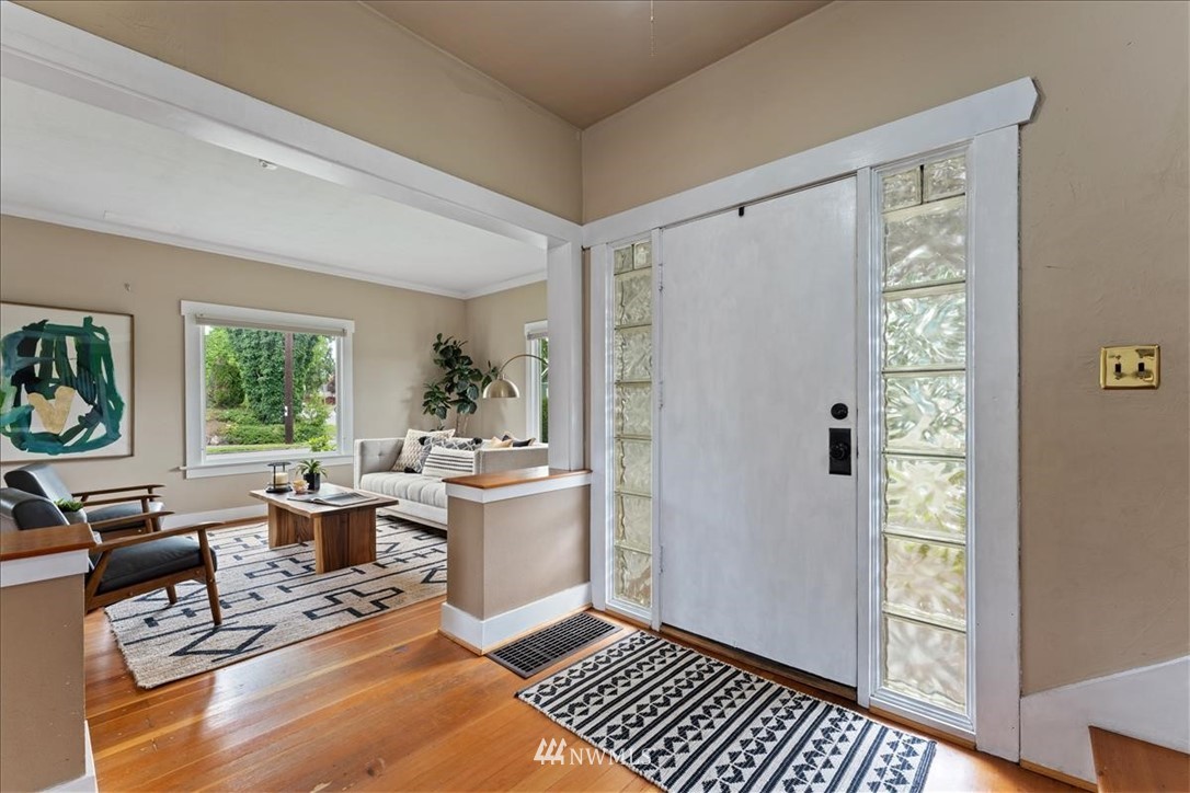 1602 Rockefeller Avenue Everett, WA 98201 - Photo 5 of 37