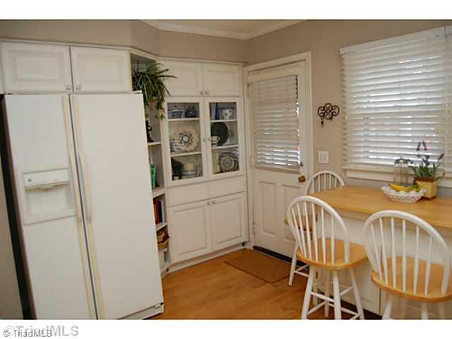 512 Ashe Street High Point, NC 27262 - Photo 4 of 16 Kitchen.
