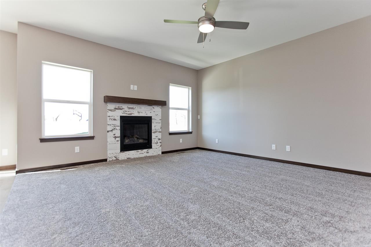 411 Main Street South Center Point, IA 52213 - Photo 5 of 37 Gallery Image 5