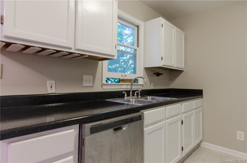 430 Queens Road, Unit 121 Charlotte, NC 28207 - Photo 18 of 27