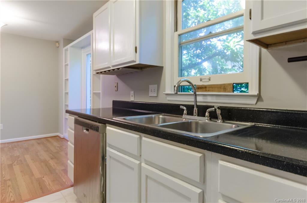 430 Queens Road, Unit 121 Charlotte, NC 28207 - Photo 19 of 27