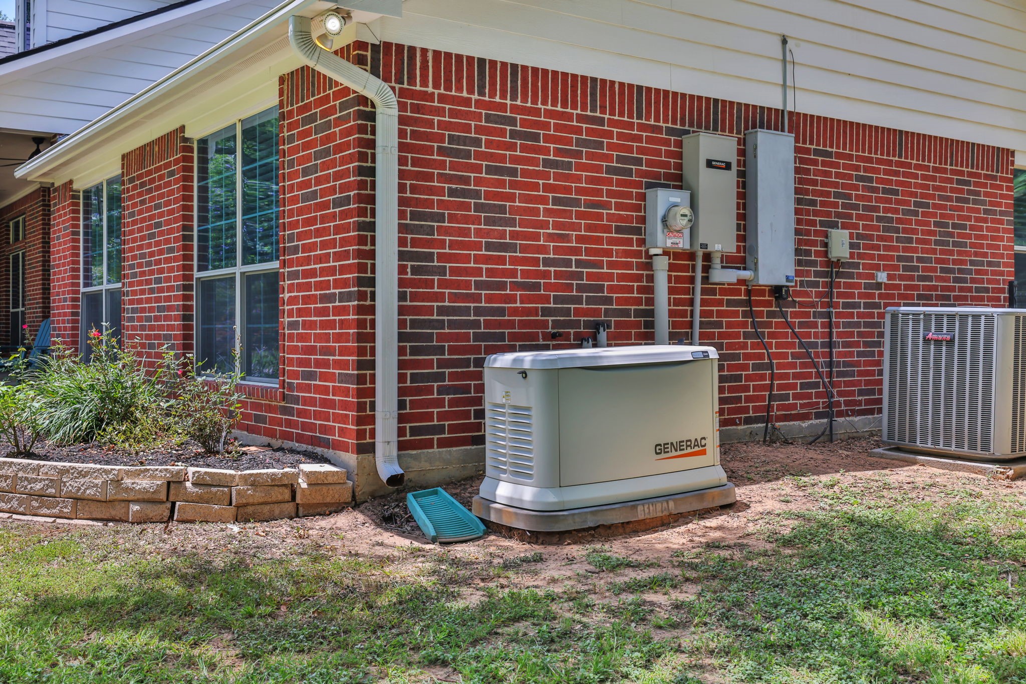 19407 Pine Tree Lane Waller, TX 77484 - Photo 10 of 39 a view of a backyard with plants