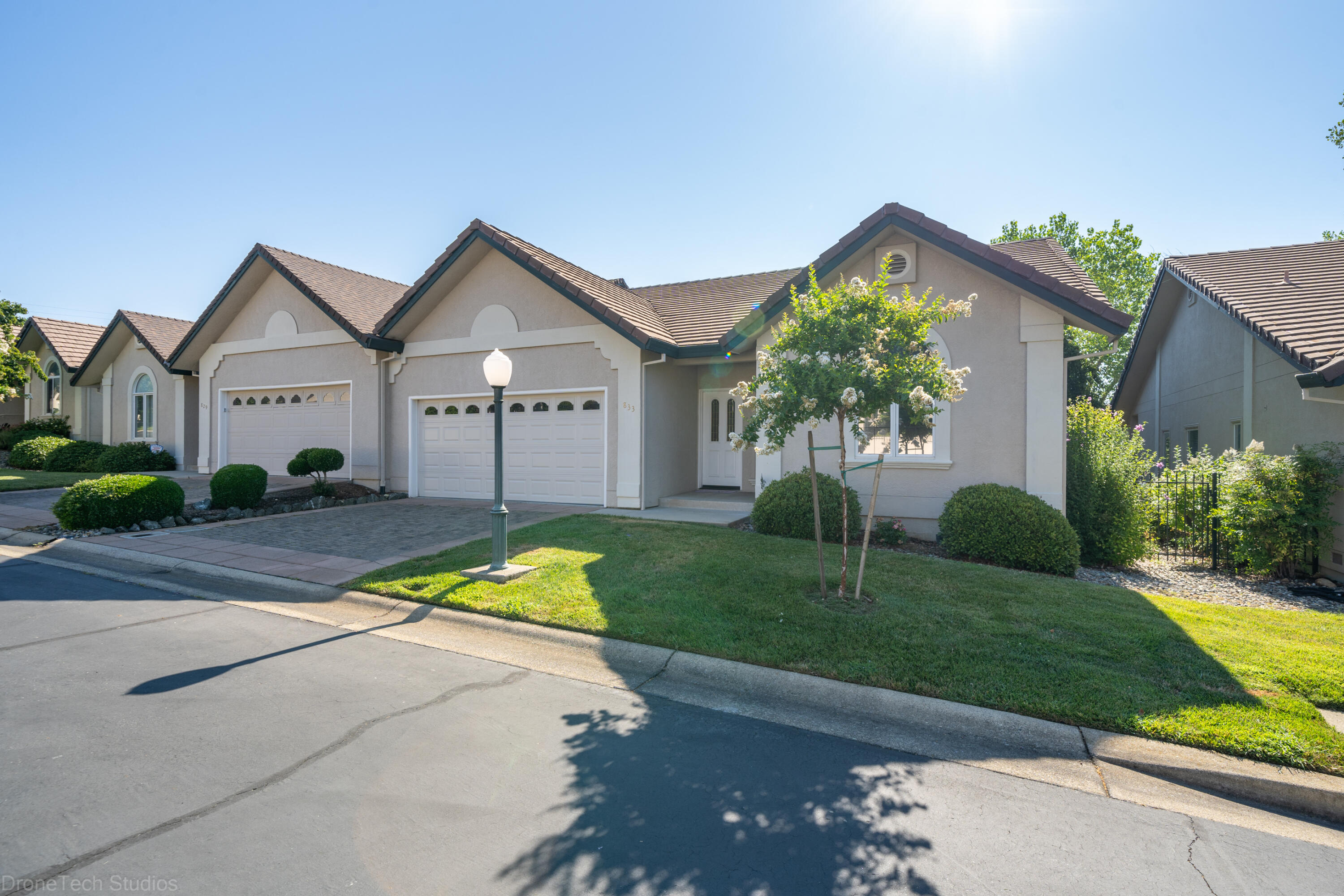 833 Cherryhill Trail Redding, CA 96003 - Photo 42 of 42 front view of a house with a yard