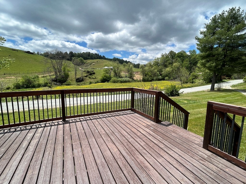 1363 Beaver Dam Road Independence, VA 24348 - Photo 31 of 39 Gallery Image 31