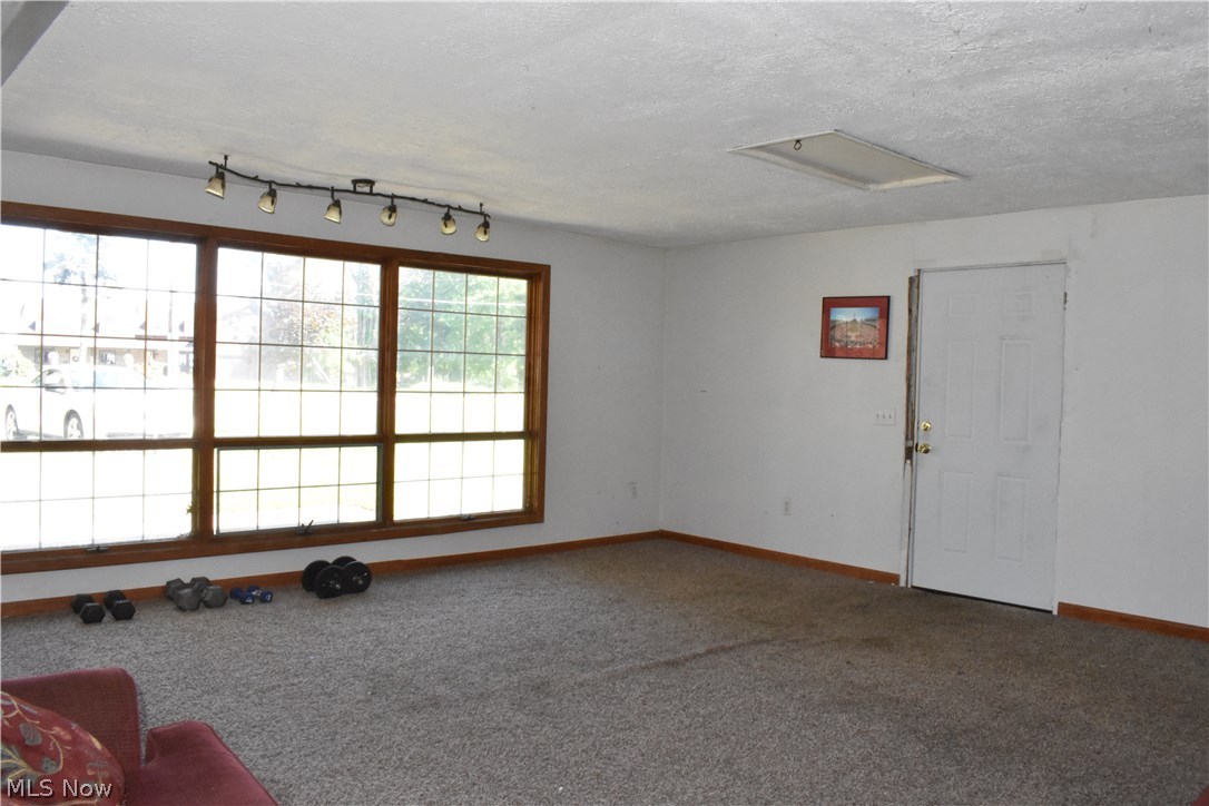 3012 Lake Road West Ashtabula, OH 44004 - Photo 21 of 35 Gallery Image 21