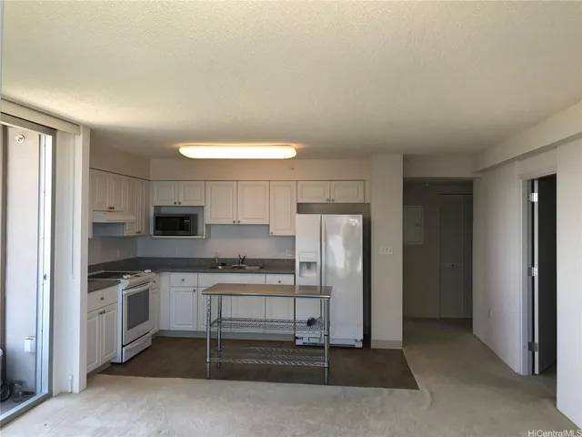 $3,000 | 801 South Street, Unit 3321, Honolulu, HI 96813