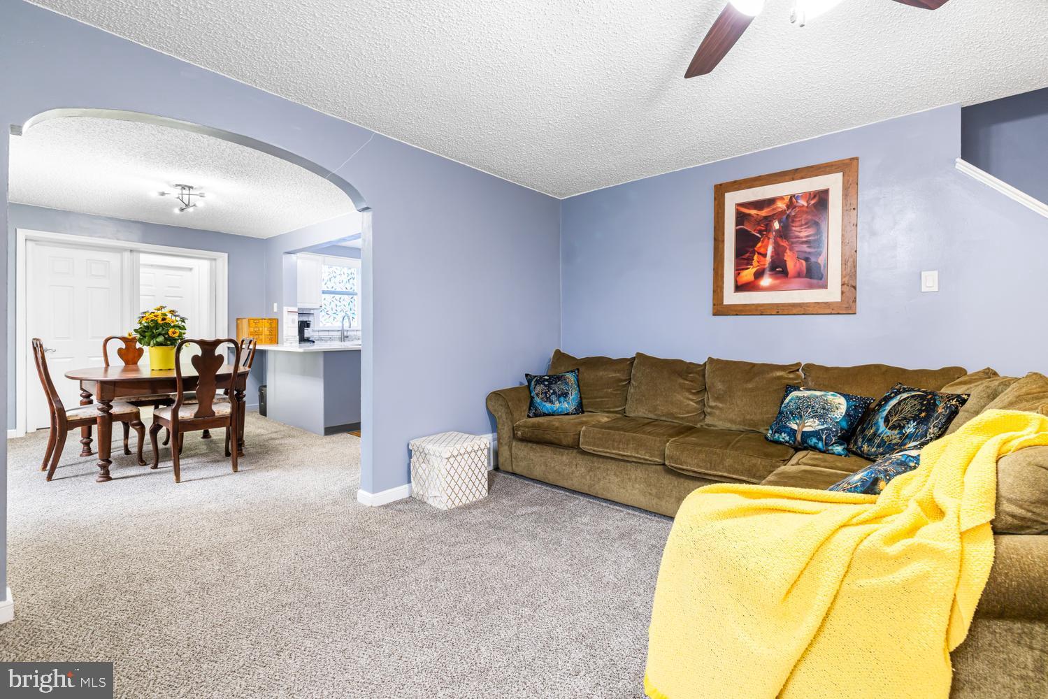 345 Holmes Road Holmes, PA 19043 - Photo 4 of 26