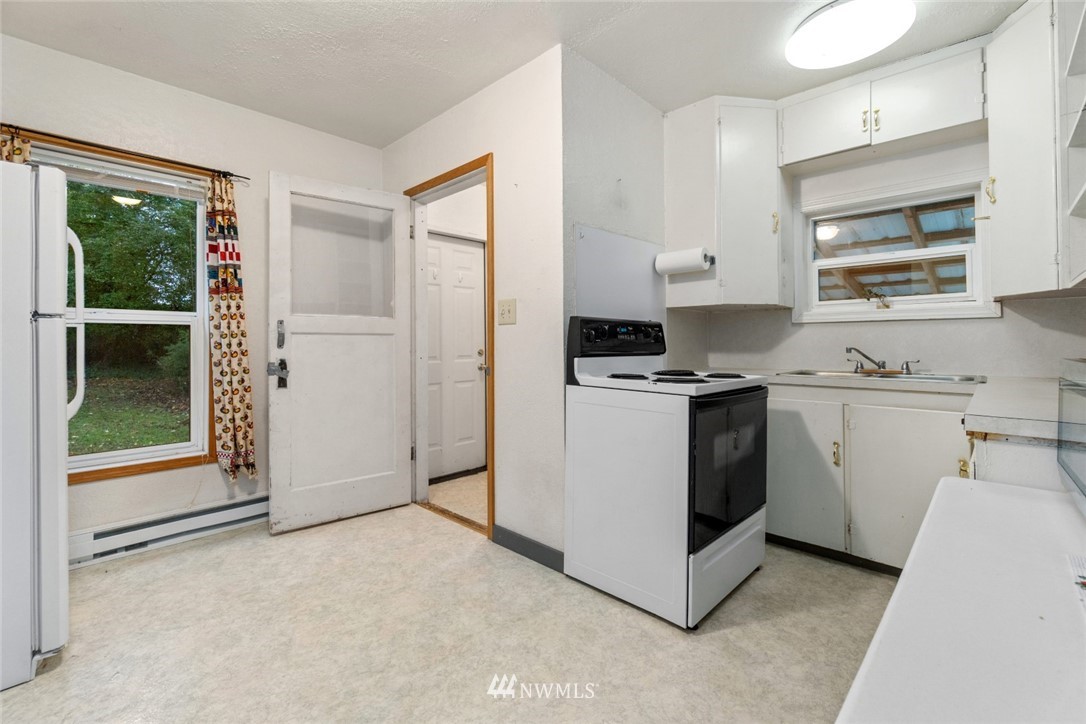 42 Southwest 13th Street Chehalis, WA 98532 - Photo 16 of 22 Gallery Image 16