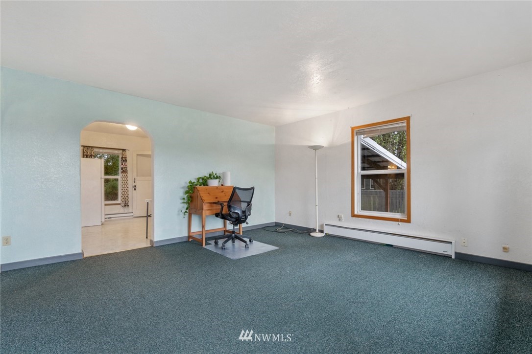 42 Southwest 13th Street Chehalis, WA 98532 - Photo 4 of 22 Gallery Image 4