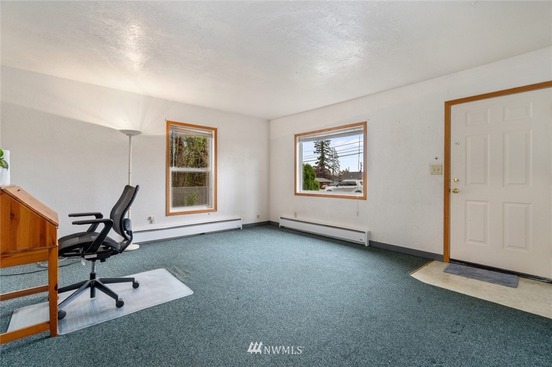 42 Southwest 13th Street Chehalis, WA 98532 - Photo 5 of 22 Gallery Image 5