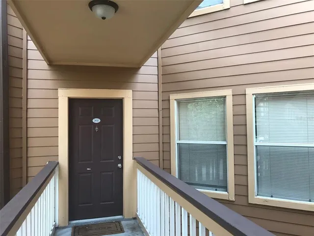 $1,550 | 494 North Pin Oak Place, Unit 202, Longwood, FL 32779