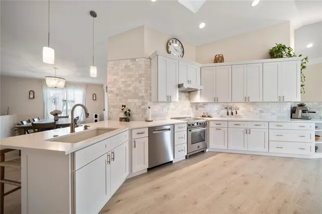 $965,000 | 109 Peterson Lane, Palm Harbor, FL 34683