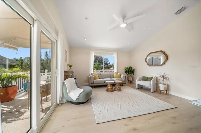 $965,000 | 109 Peterson Lane, Palm Harbor, FL 34683