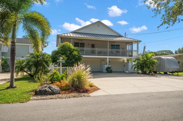 $965,000 | 109 Peterson Lane, Palm Harbor, FL 34683