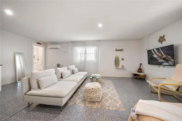 $965,000 | 109 Peterson Lane, Palm Harbor, FL 34683