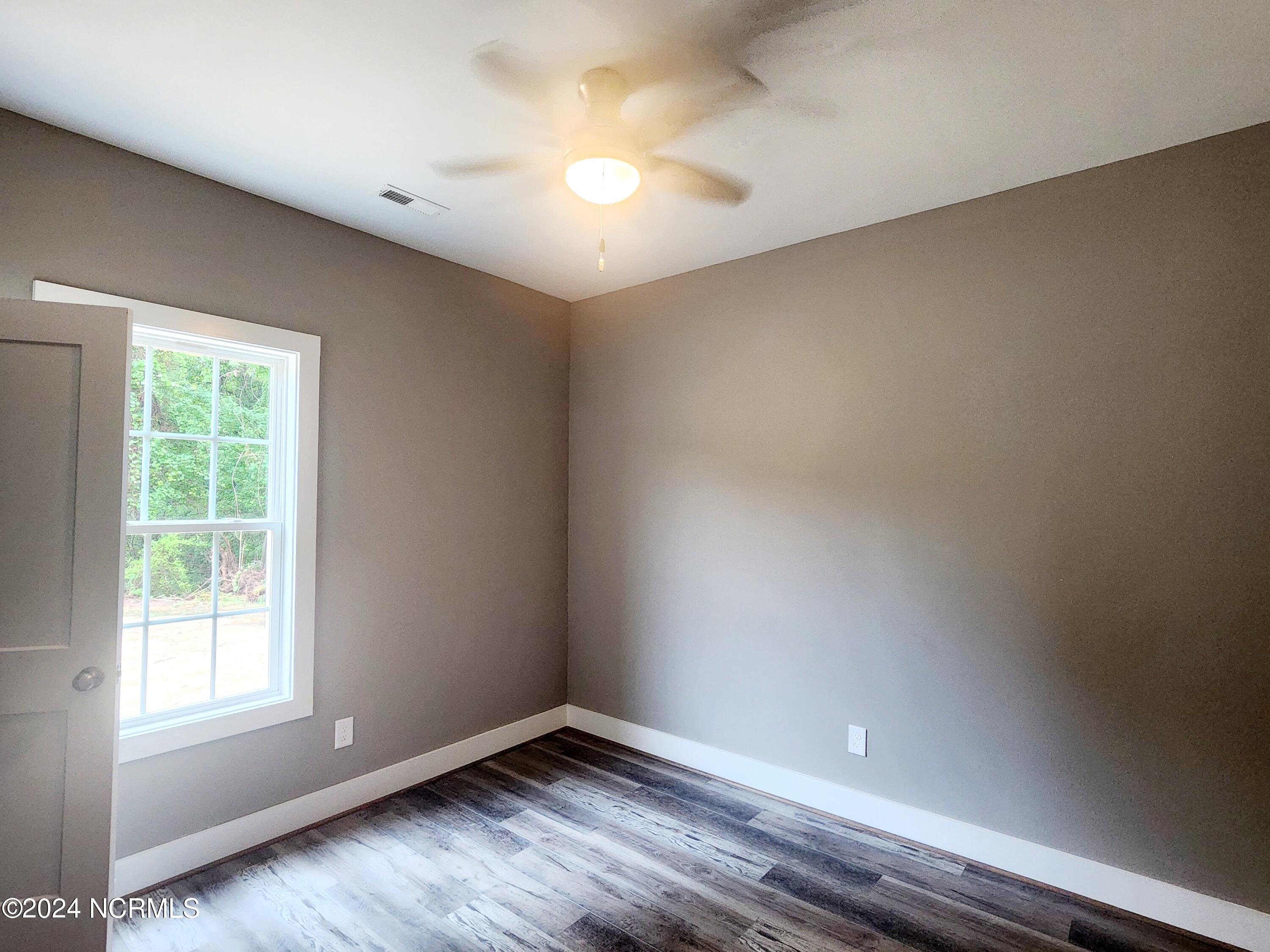 900 Aspen Ridge Court Deep Run, NC 28525 - Photo 14 of 16 20240807_124940