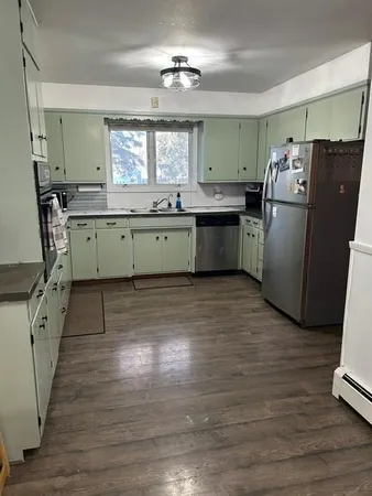 $199,900 | 842 Fir Avenue, Bird Island, MN 55310