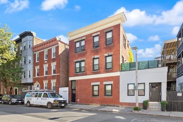 $675,000 | 115 Cottage Street, Unit 3, Boston, MA 02128