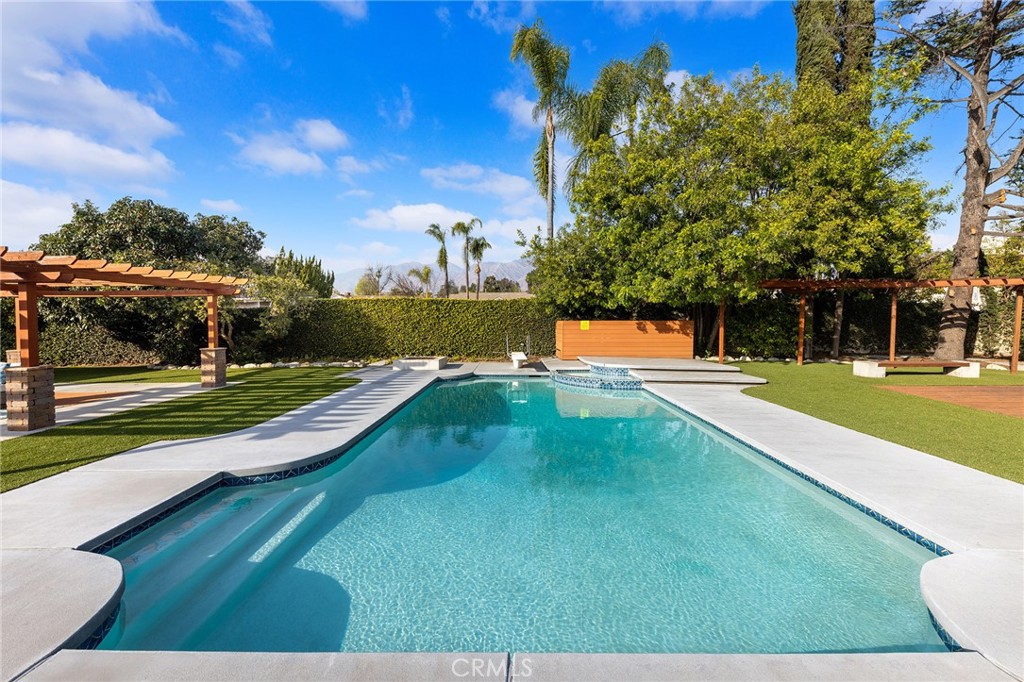 3675 Locksley Drive Pasadena, CA 91107 - Photo 56 of 68